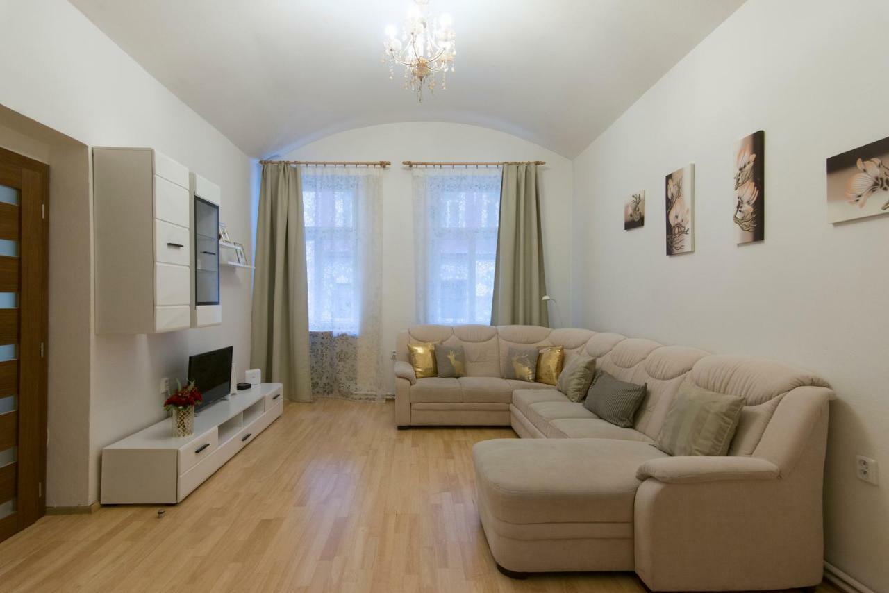 Spacious Apartment Near Wenceslas Square Praag Buitenkant foto